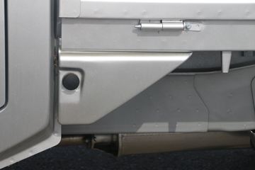 ���� �ٹ��¿� 1.8L 125���� ���� 2.45��˫������΢��(����)(LZW1028ST6)ͼƬ