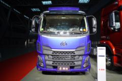 东风柳汽 新乘龙M3 200马力 4X2 7.8米厢式载货车(LZ5161XXYM3AC1)