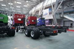 东风柳汽 乘龙H7重卡 3.0版 460马力 8X4 载货车(国六)