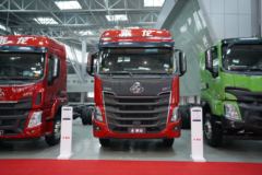 东风柳汽 乘龙H7重卡 3.0版 460马力 8X4 载货车(国六)