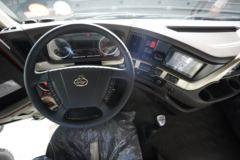 东风柳汽 乘龙H7重卡 3.0版 460马力 8X4 载货车(国六)