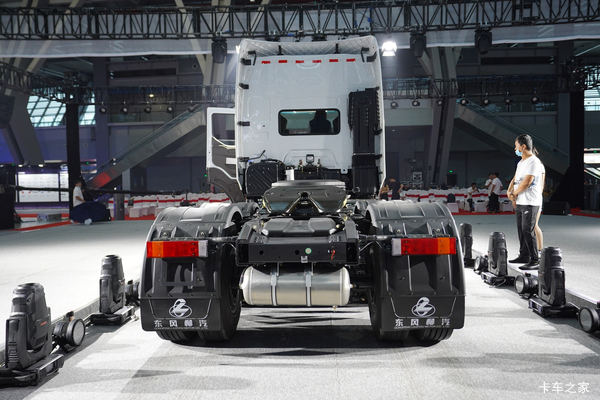 【邯郸伯昂】大马力 提速快 爬坡更省力 乘龙H7牵引车限时超低价