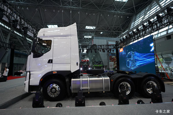 【邯郸伯昂】大马力 提速快 爬坡更省力 乘龙H7牵引车限时超低价