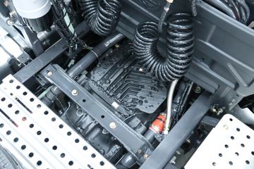 �������� ����H7�ؿ� 3.0�� 600���� 6X4 AMT�Զ���ǣ����(����)ͼƬ