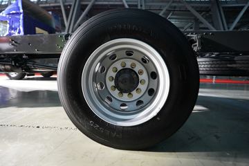 �������� ����H5�п� ����� 240���� 4X2 6.8�������ػ���ͼƬ