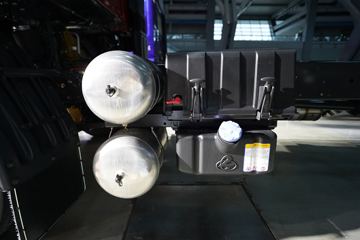 �������� ����H5�п� ����� 240���� 4X2 6.8�������ػ���ͼƬ