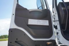东风柳汽 乘龙H7重卡 3.0版 600马力 6X4 AMT自动挡牵引车(国六)