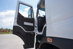 东风柳汽 乘龙H7重卡 3.0版 600马力 6X4 AMT自动挡牵引车(国六)