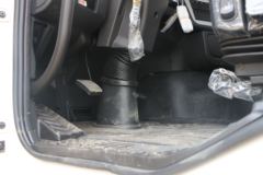 东风商用车 天龙KL重卡 465马力 4X2牵引车(国六)(白色)