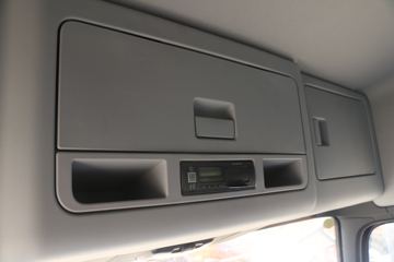 �������ó� ���KR 190���� 4X2 6.2�ײ�դʽ�ػ���(����)ͼƬ