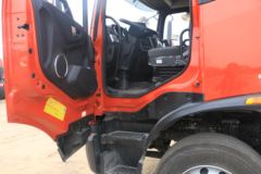 东风商用车 天锦KR 230马力 4X2 9.75米厢式载货车(国六)(DFH5180XXYE8)