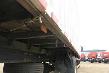 ó KR 230 4X2 9.75ʽػ()(DFH5180XXYE8)ͼƬ