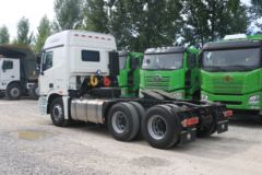 福田 欧曼GTL 6系重卡 穿越版 460马力 6X4 AMT自动挡牵引车(白色)(BJ4259SNFKB-AA)