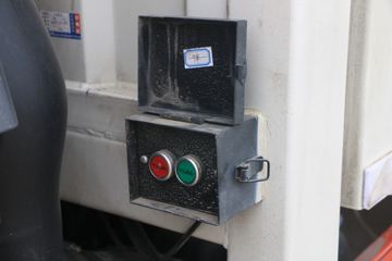 ó KR 230 4X2 9.75ʽػ()(DFH5180XXYE8)ͼƬ