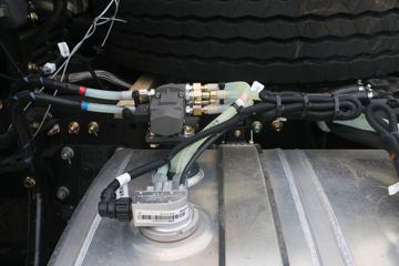  ŷGTL 6ϵؿ Խ 460 6X4 AMTԶǣ(ɫ)(BJ4259SNFKB-AA)ͼƬ