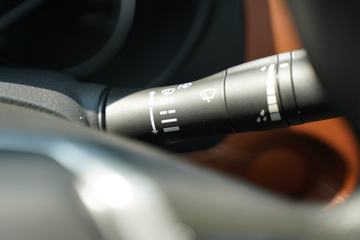 ֣���ղ� ����6 2020�� 2.3L���� 163���� ���� ˫��Ƥ��(����)ͼƬ