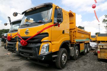 东风柳汽 乘龙H7 420马力 8X4 8.8米自卸车(LZ3315M5FB)