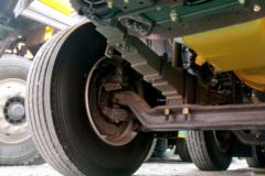 东风柳汽 乘龙H5 330马力 8X4 5.8米自卸车(300后桥)(LZ3310H5FB)