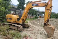 福田雷沃 FR85-7履带挖掘机