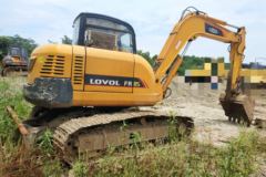 福田雷沃 FR85-7履带挖掘机