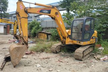 福田雷沃 FR85-7履带挖掘机