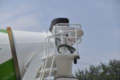 中国重汽 HOWO TX6 340马力 8X4 7.37方混凝土搅拌车(宏昌天马牌)(HCL5317GJBZZN30G5)