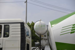 中国重汽 HOWO TX6 340马力 8X4 7.37方混凝土搅拌车(宏昌天马牌)(HCL5317GJBZZN30G5)