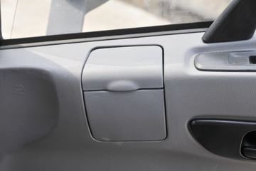 �����ػ��� ����N3000 ���ϰ� 220���� 4X2 6.75���Ű������ػ���(YTQ1180FM50A0)ͼƬ