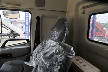 �����ػ��� ����N3000 ���ϰ� 220���� 4X2 6.75���Ű������ػ���(YTQ1180FM50A0)ͼƬ