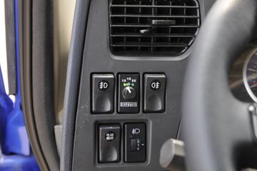 �����ػ��� ����N3000 ���ϰ� 220���� 4X2 6.75���Ű������ػ���(YTQ1180FM50A0)ͼƬ