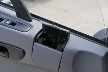 �����ػ��� ����N3000 ���ϰ� 220���� 4X2 6.75���Ű������ػ���(YTQ1180FM50A0)ͼƬ