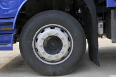 陕汽载货车 德龙N3000 复合版 220马力 4X2 6.75米排半栏板载货车(YTQ1180FM50A0)