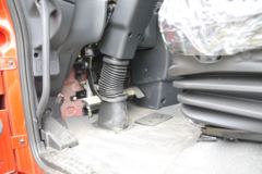 陕汽商用车 轩德X6中卡 轻量化版 160马力 4X2 6.75米栏板载货车(SX1181GP5L)