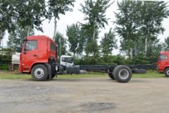 陕汽商用车 轩德X6中卡 轻量化版 180马力 4X2 6.75米栏板载货车(SX1182GP5L) 陕汽商用车 轩德X6中卡 轻量化版 180马力 4X2 6.75米栏板载货车(SX1182GP5L)