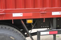 陕汽商用车 轩德X6中卡 轻量化版 160马力 4X2 6.75米栏板载货车(SX1181GP5L)