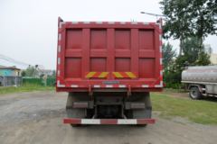 陕汽商用车 轩德X6 标载版 270马力 8X4 6.8米自卸车(5T前桥)(SX3315GP5) 陕汽商用车 轩德X6 标载版 270马力 8X4 6.8米自卸车(5T前桥)(SX3315GP5)