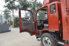 福田 欧马可S3系 高效快递快运版 156马力 5.25米排半仓栅式轻卡(BJ5148CCY-FC)