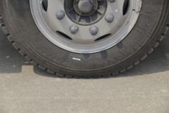 福田 欧马可S3系 高效快递快运版 156马力 5.25米排半仓栅式轻卡(BJ5148CCY-FC)