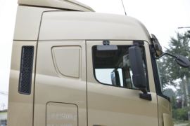 联合U⁺系&nbsp;牵引车外观                                                图片