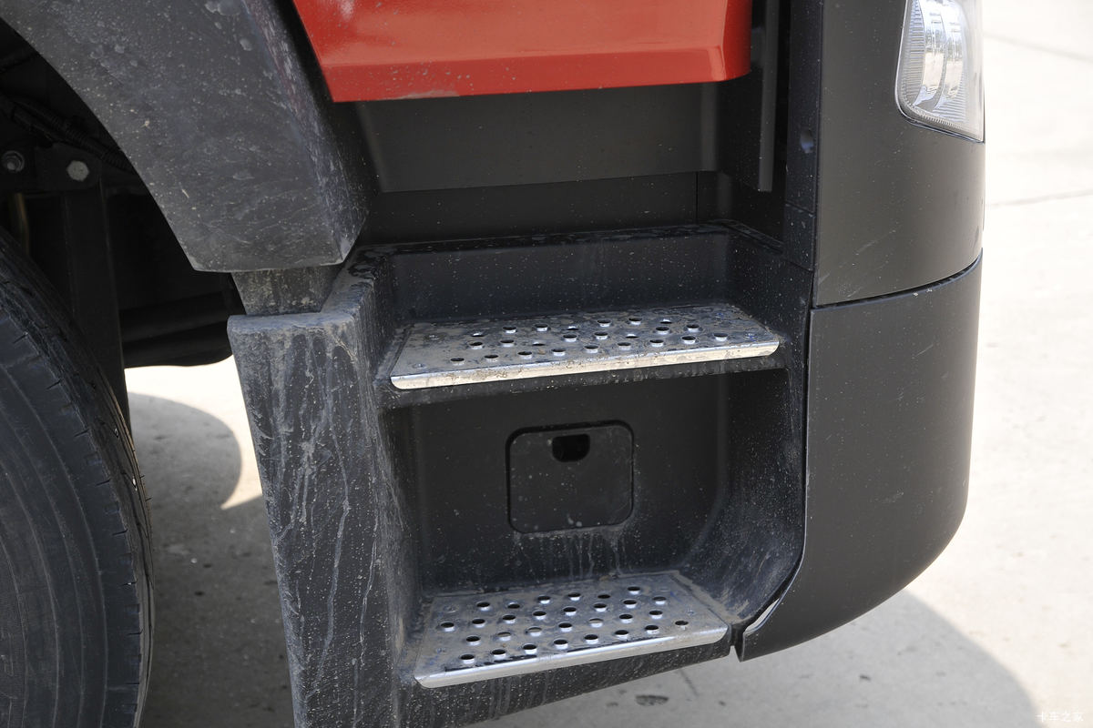 �й����� HOWO TX�ؿ� 460���� 6X4 ǣ����(H653ǰ��)���                                                