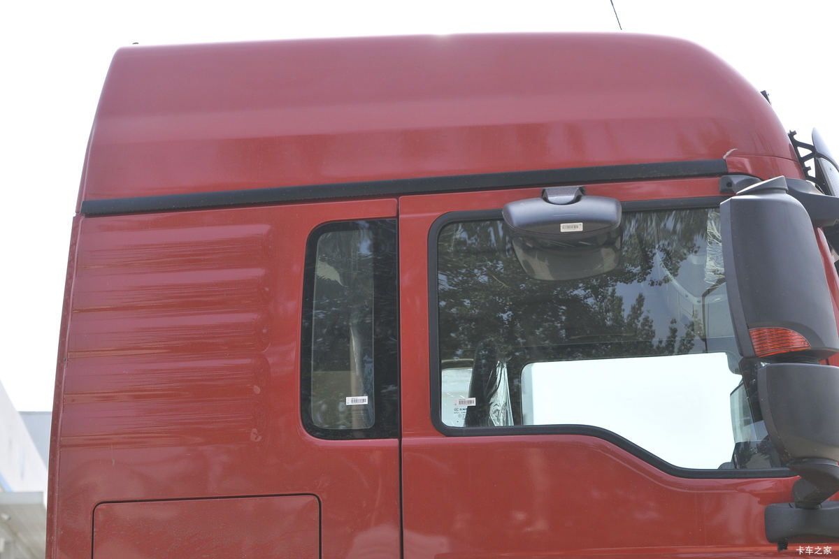 �й����� HOWO TX�ؿ� 460���� 6X4 ǣ����(H653ǰ��)���                                                