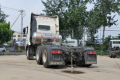 中国重汽 HOWO T7H重卡 440马力 6X4 LNG牵引车(12T后桥)(国六)(ZZ4257V384HF1LB)