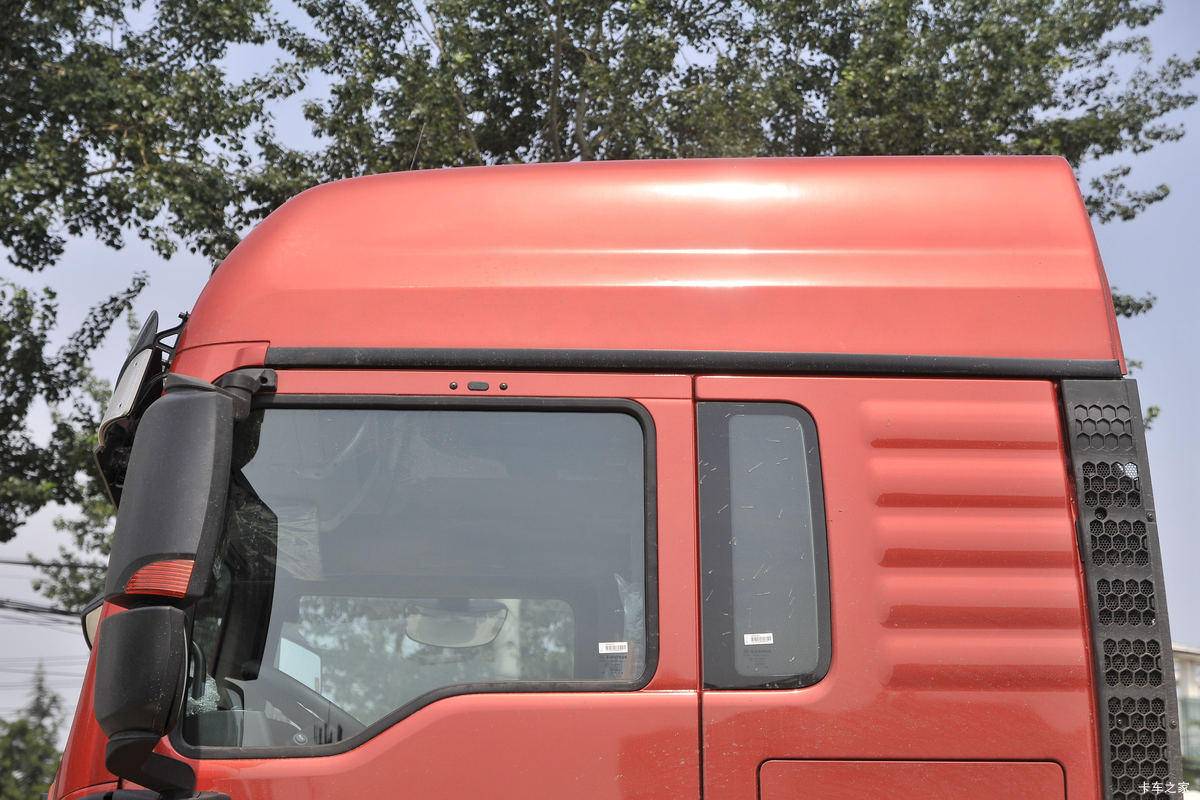 �й����� HOWO TX�ؿ� 460���� 6X4 ǣ����(H653ǰ��)���                                                