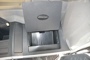 й HOWO T7Hؿ 440 6X4 LNGǣ(12T)()(ZZ4257V384HF1LB)ͼƬ