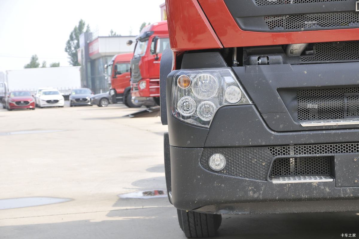�й����� HOWO TX�ؿ� 460���� 6X4 ǣ����(H653ǰ��)���                                                