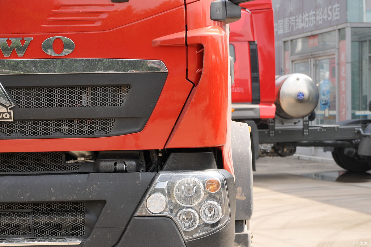 �й����� HOWO TX�ؿ� 460���� 6X4 ǣ����(H653ǰ��)���                                                