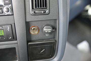 й HOWO T7Hؿ 440 6X4 LNGǣ(12T)()(ZZ4257V384HF1LB)ͼƬ