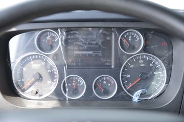 й HOWO T7Hؿ 440 6X4 LNGǣ(12T)()(ZZ4257V384HF1LB)ͼƬ
