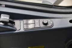 中国重汽 HOWO T7H重卡 440马力 6X4 LNG牵引车(12T后桥)(国六)(ZZ4257V384HF1LB)