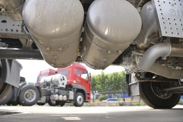 й HOWO T7Hؿ 440 6X4 LNGǣ(12T)()(ZZ4257V384HF1LB)ͼƬ